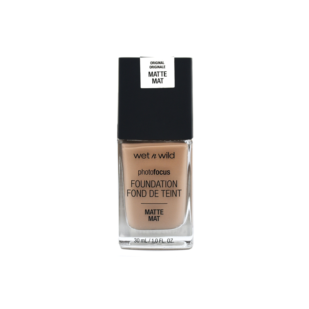 EM371C Classic beige کرم پودر وت اند وایلد wet n wild